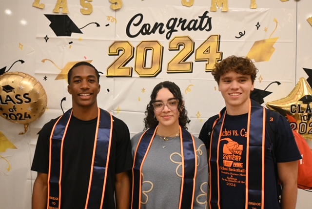Fieldston Upper’s seniors at the annual Bridge to Bridge celebration dinner.
