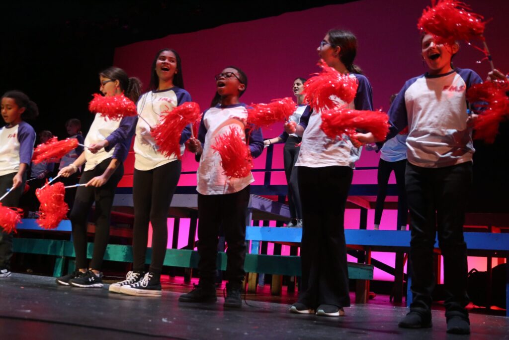IMG 7888Ethical Culture Fieldston School MiddleSchool fall musical scaled 1