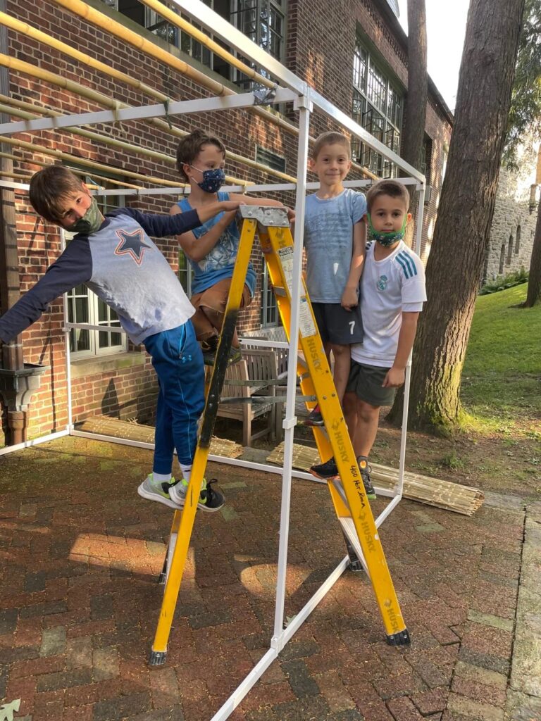 building sukkah 3