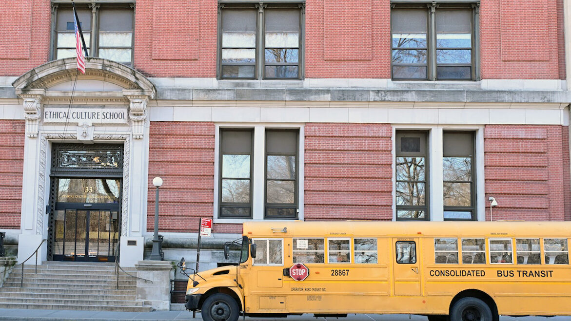 ecfs school bus at ec